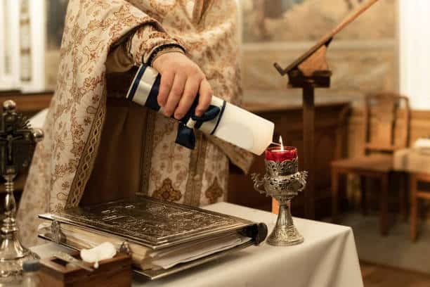 gifts for priests leaving your parish